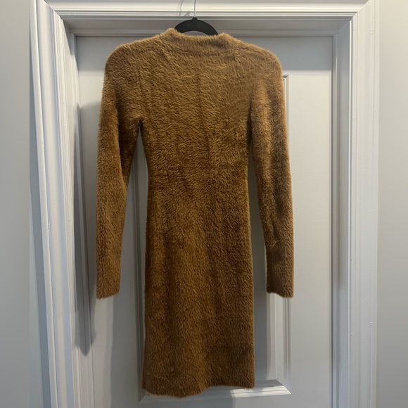 Aritzia Babaton Madison Dress - XS - Picture 4 of 4